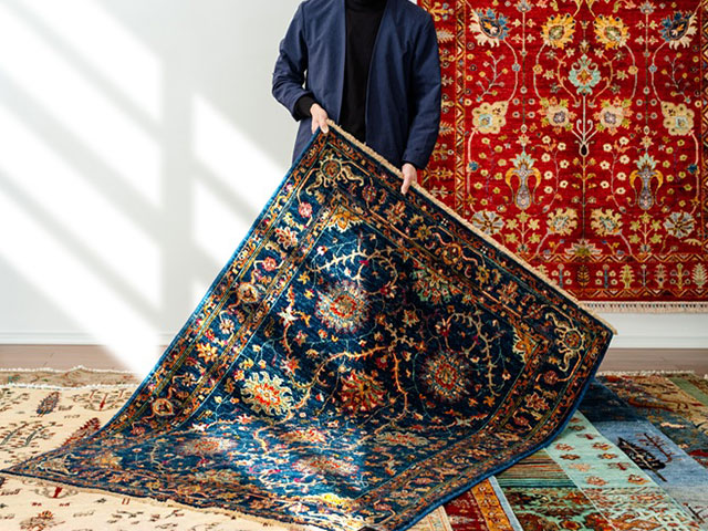 アフガニスタンの手織り絨毯「ガズニン」