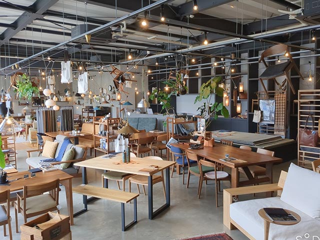 SOLID FURNITURE STORE 浜松